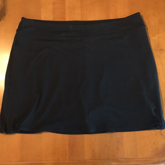 Black skort - Picture 1 of 3
